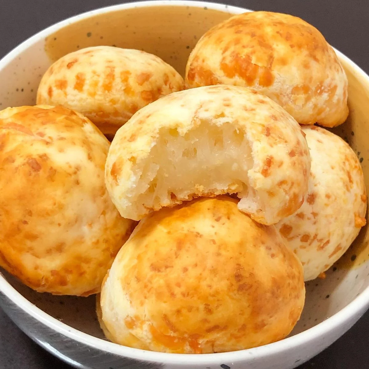 Pão de queijo de tapioca na Air Fryer